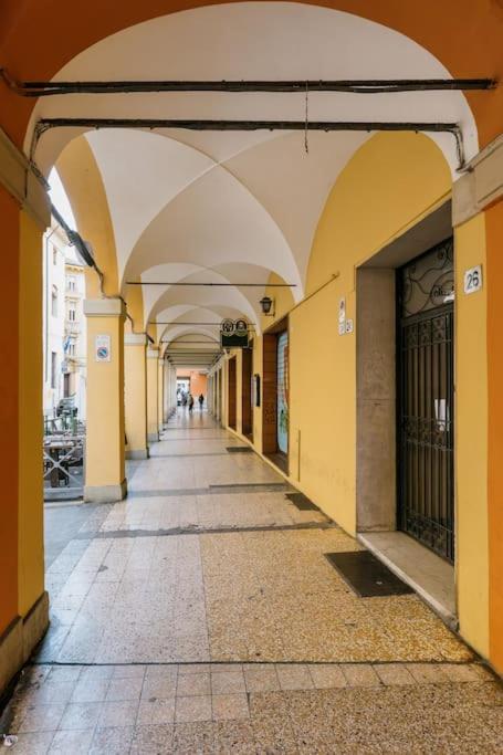 Suite In Via Del Pratello بولونيا المظهر الخارجي الصورة