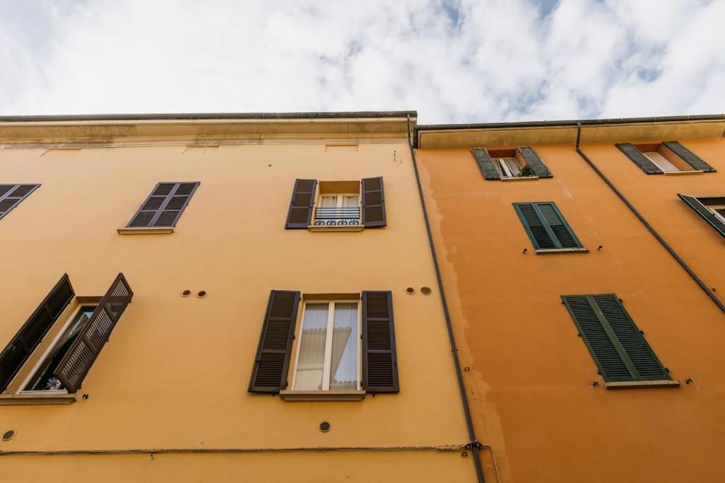 Suite In Via Del Pratello بولونيا المظهر الخارجي الصورة