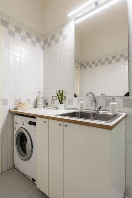 Suite In Via Del Pratello بولونيا المظهر الخارجي الصورة