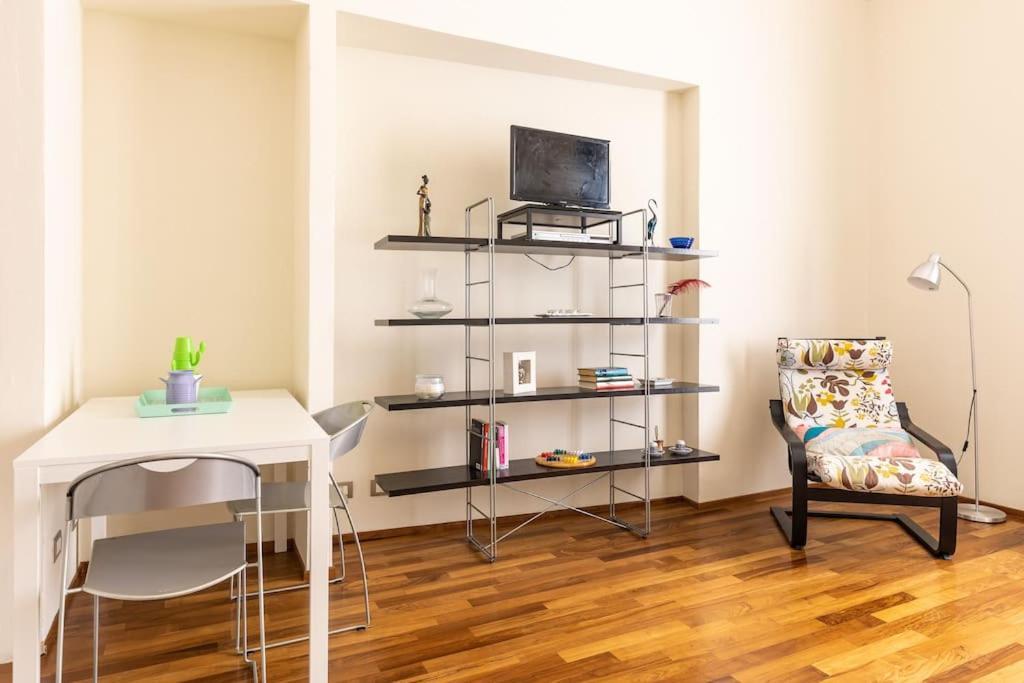 Suite In Via Del Pratello بولونيا المظهر الخارجي الصورة
