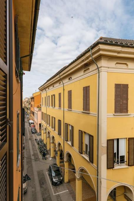Suite In Via Del Pratello بولونيا المظهر الخارجي الصورة